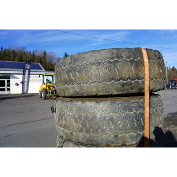 Däck Bridgestone 17,5-25 pris/st