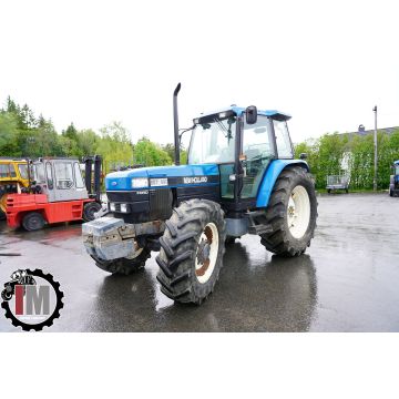 New Holland 7840 BGT966 skogsutrustad