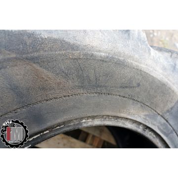 Däck 16.9-30 25%