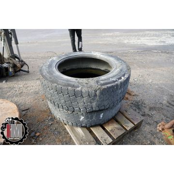 Däck 11,2 R24 pris/st	