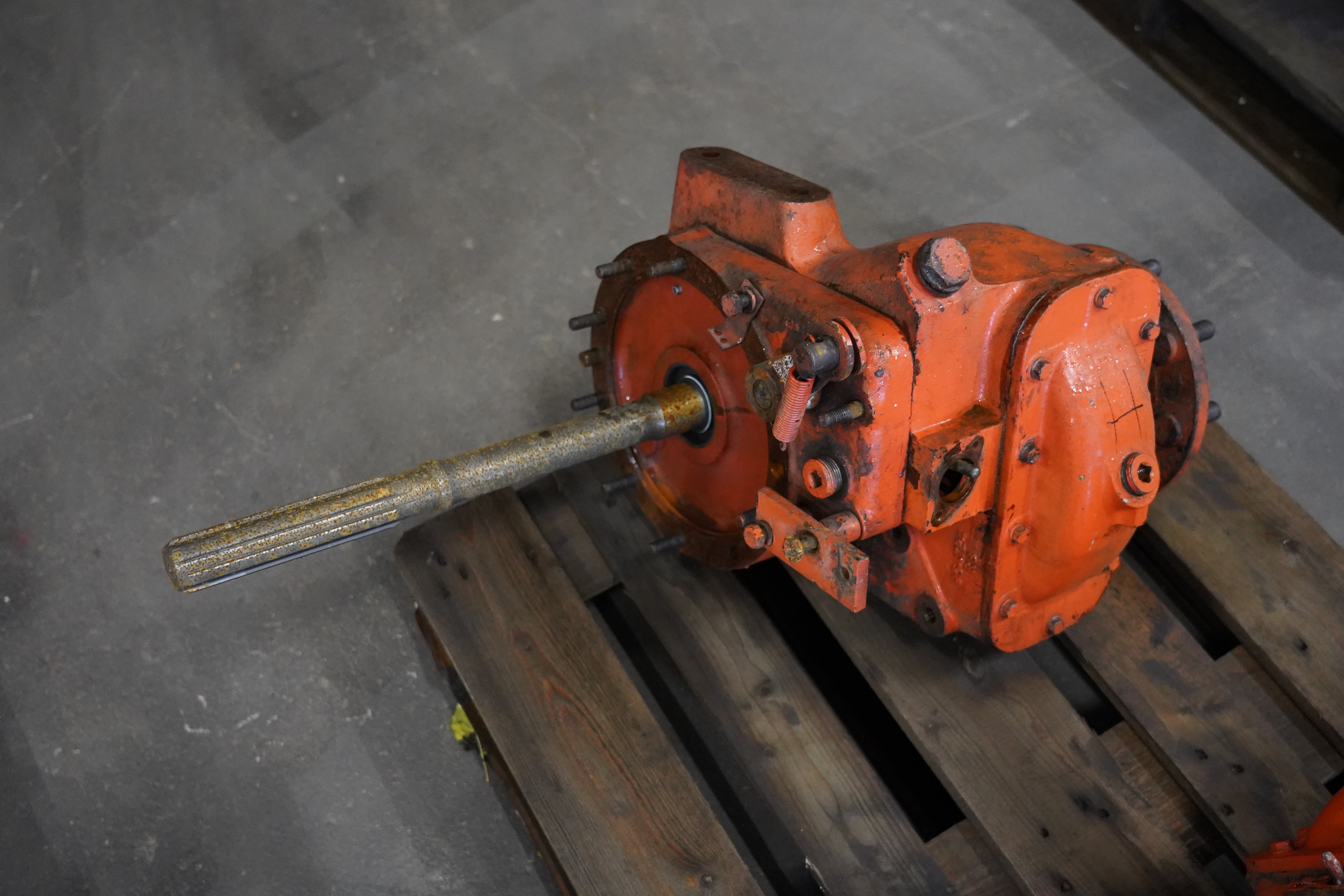 Slutväxlarhus komplett höger Case 1490