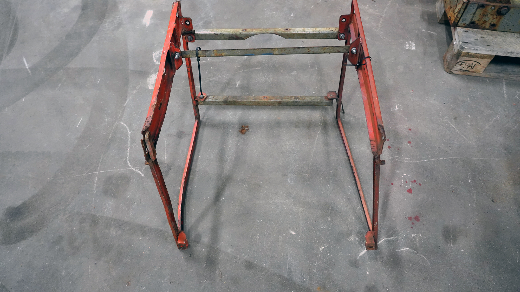 Zetor Crystal 8011 ram till plåtar