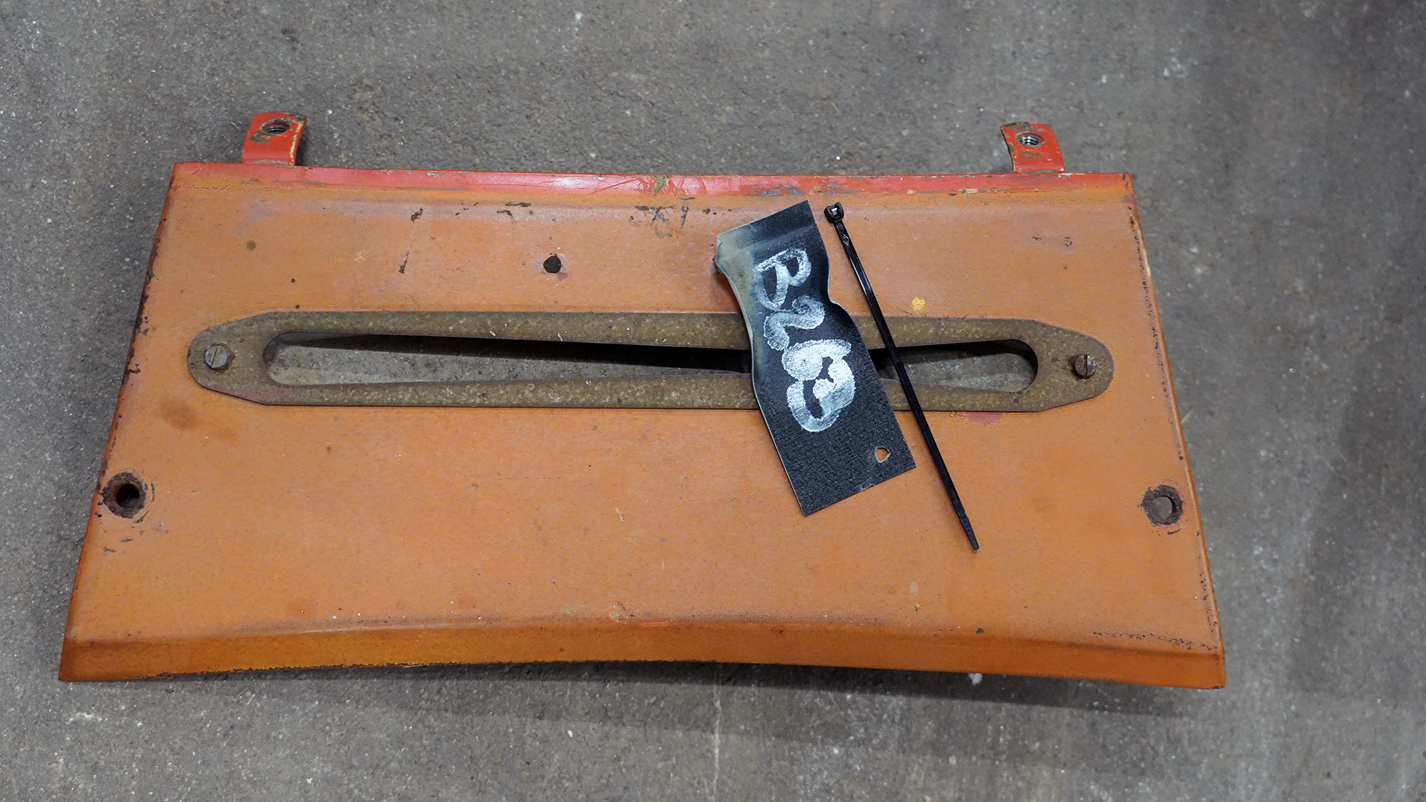 Zetor Crystal 8011 Flyktkåpa