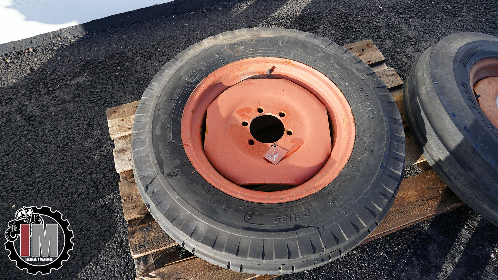 Begagnat däck Petlas