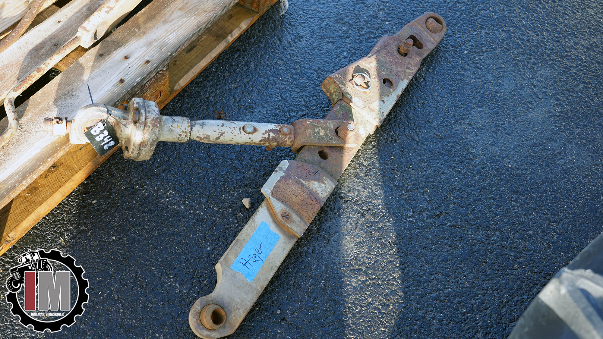 Hydraularm ink lyftlänk Höger Zetor Crystal 8011