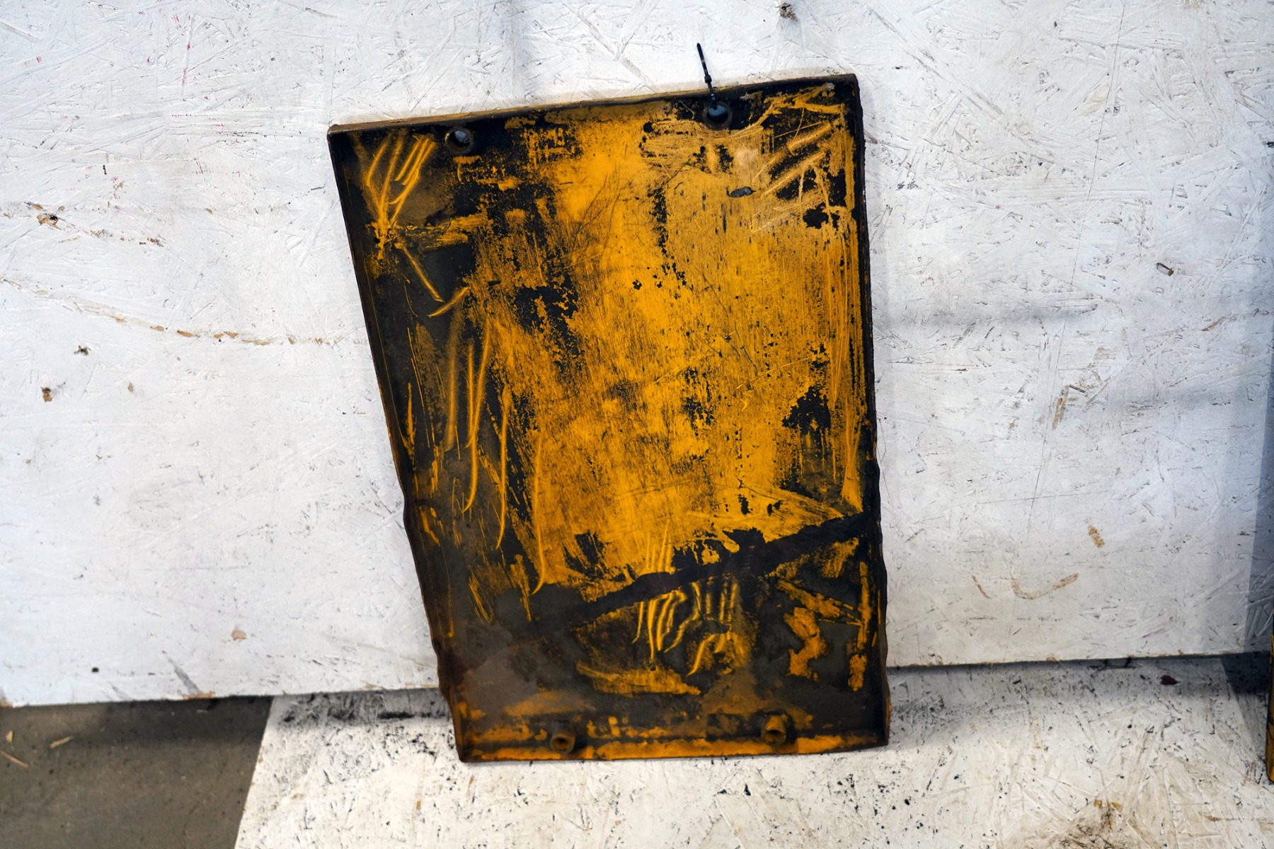 Plåt med 4 infästningshål Volvo BM 4400 - B284