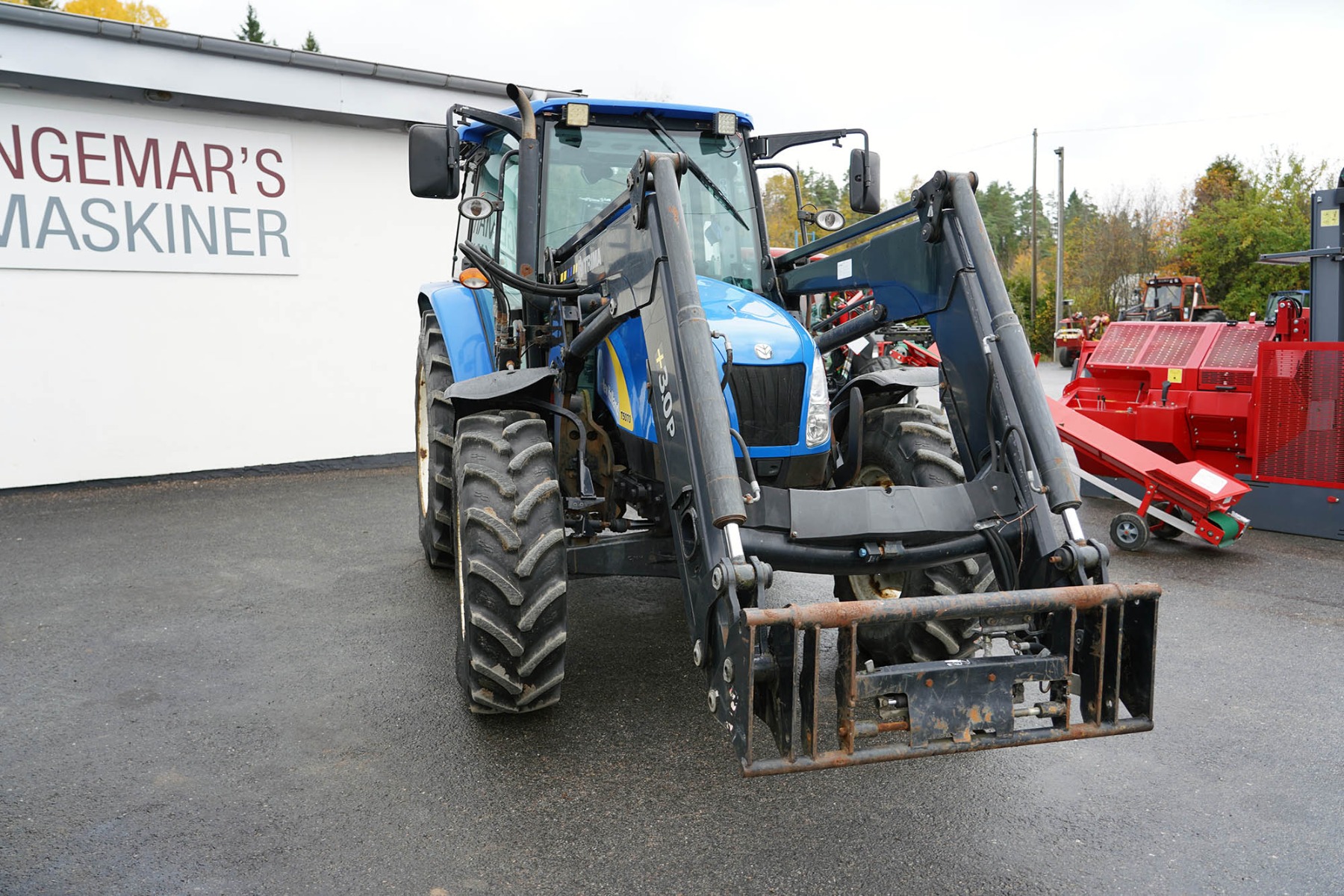 New Holland T5070 CLU330