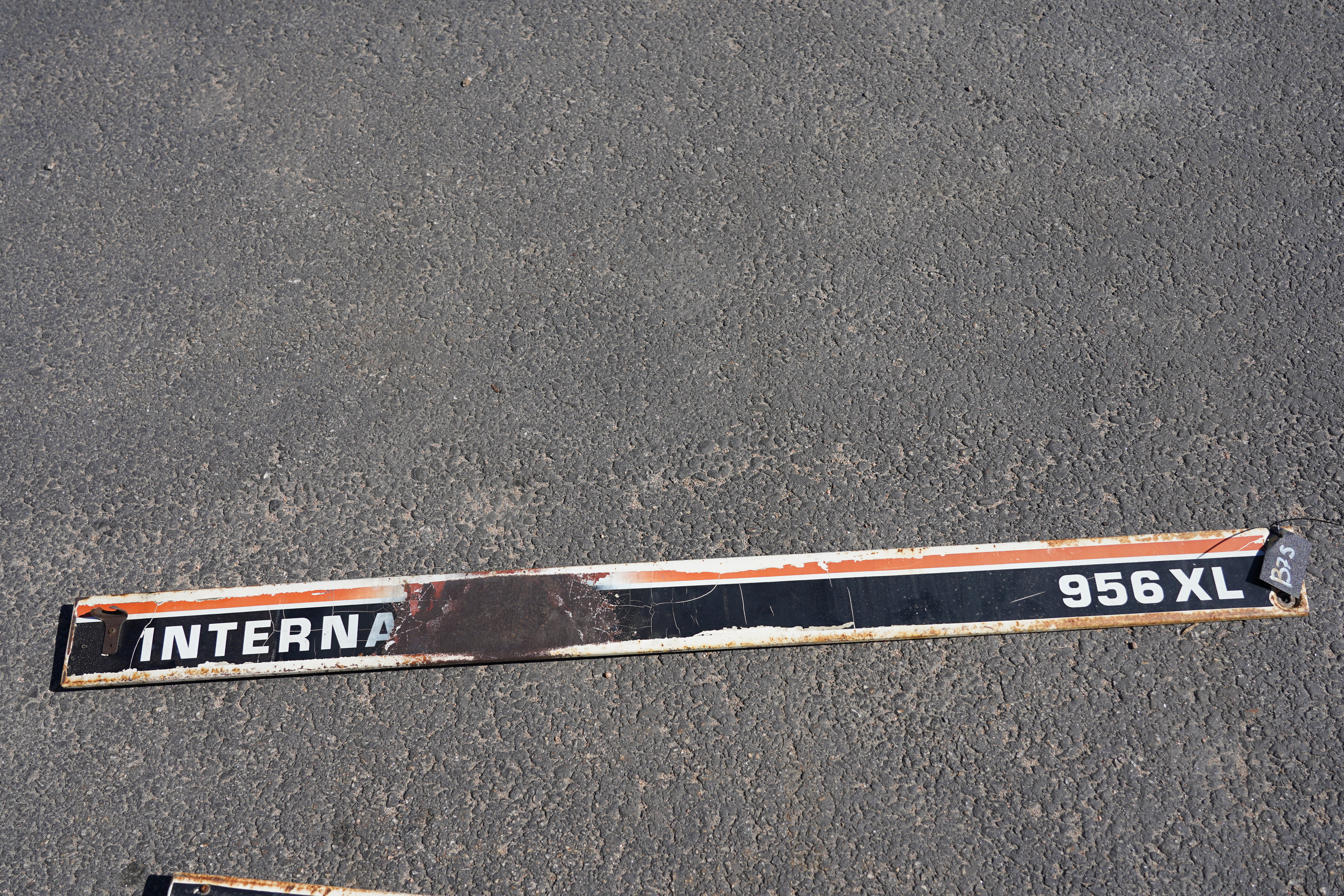 Sidopanel Höger International 956XL