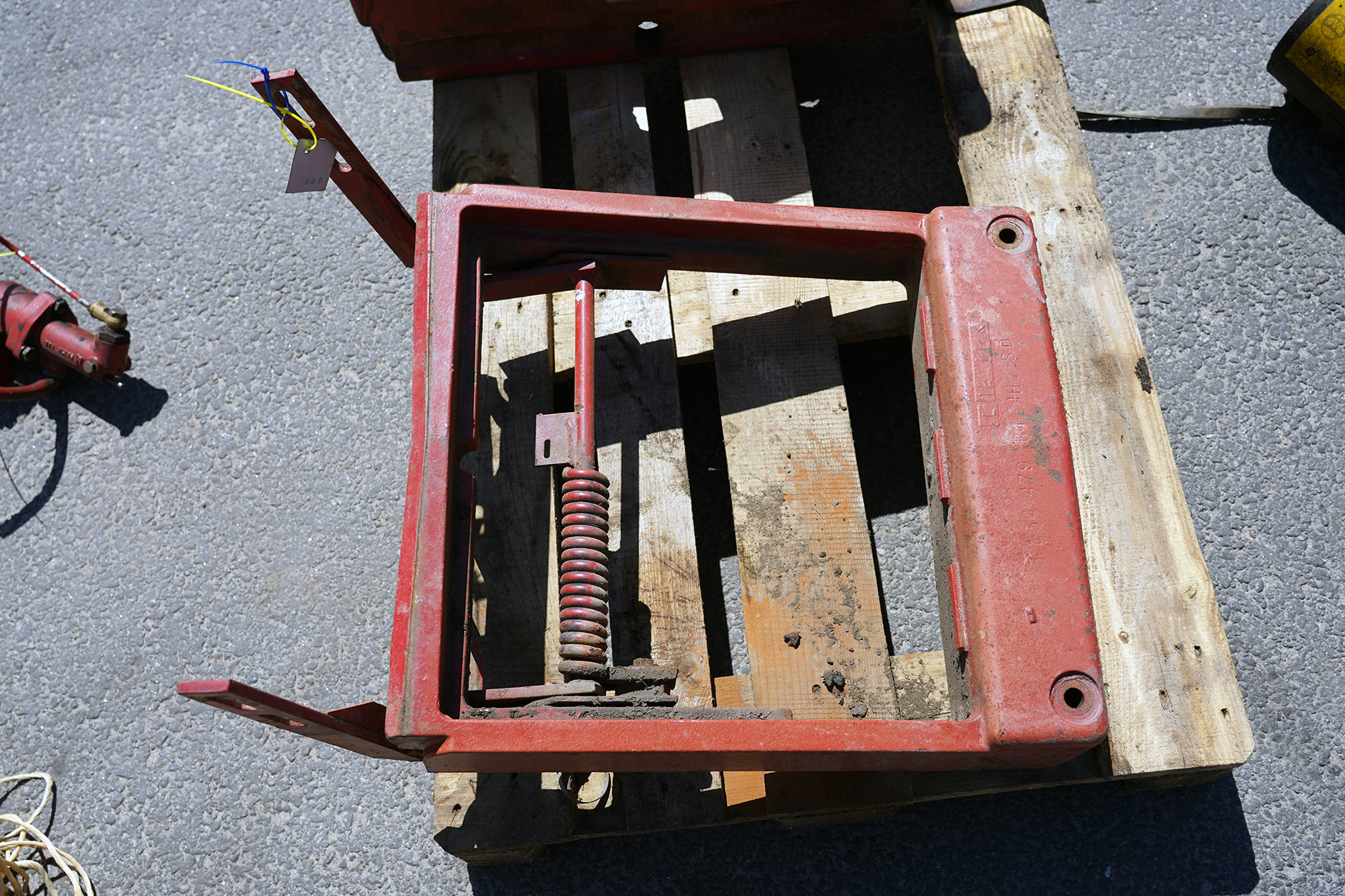 Störtbåge med huvfäste IH 956AXL