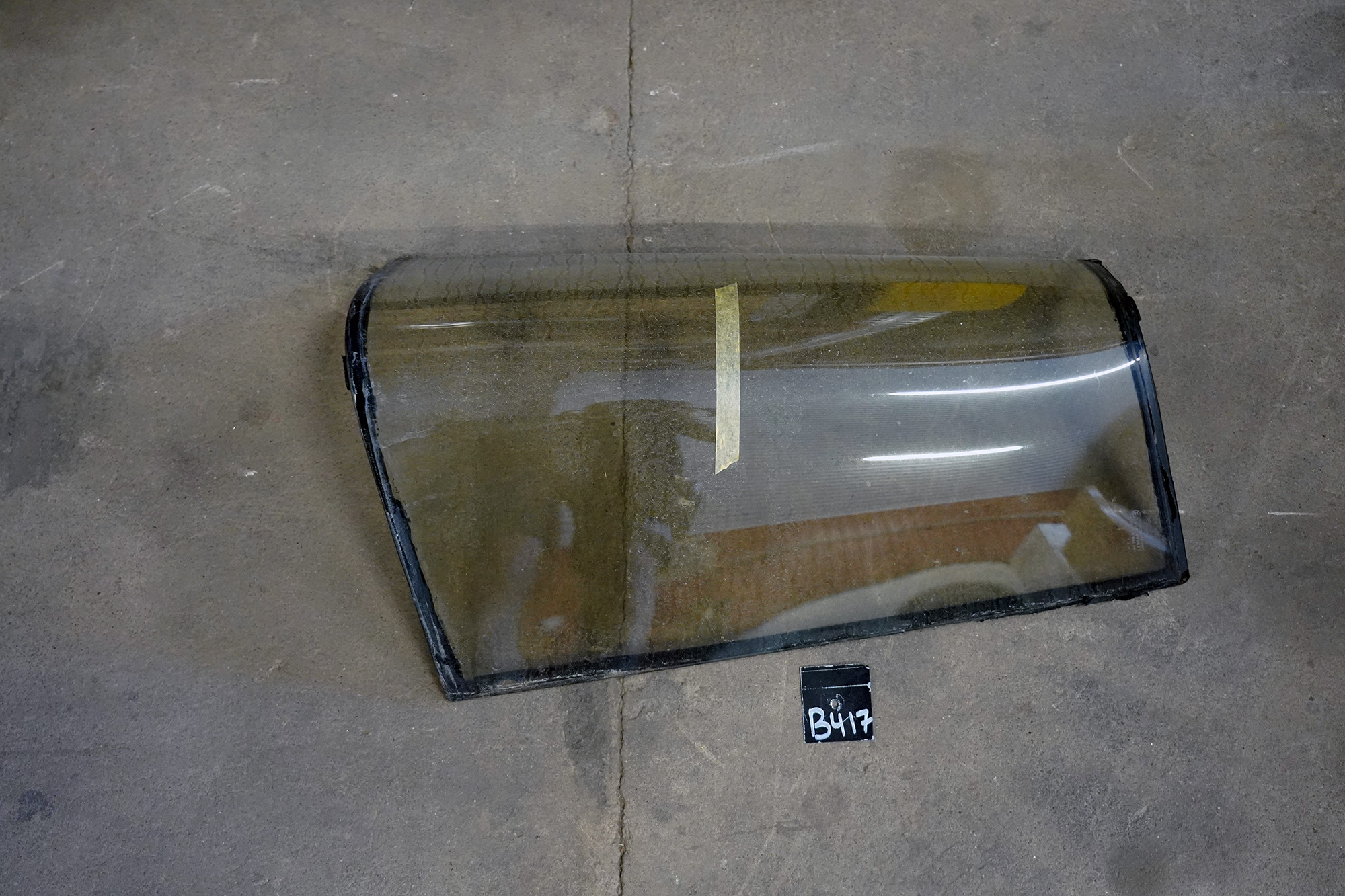 Bakruta välvd höger IH 956 AXL