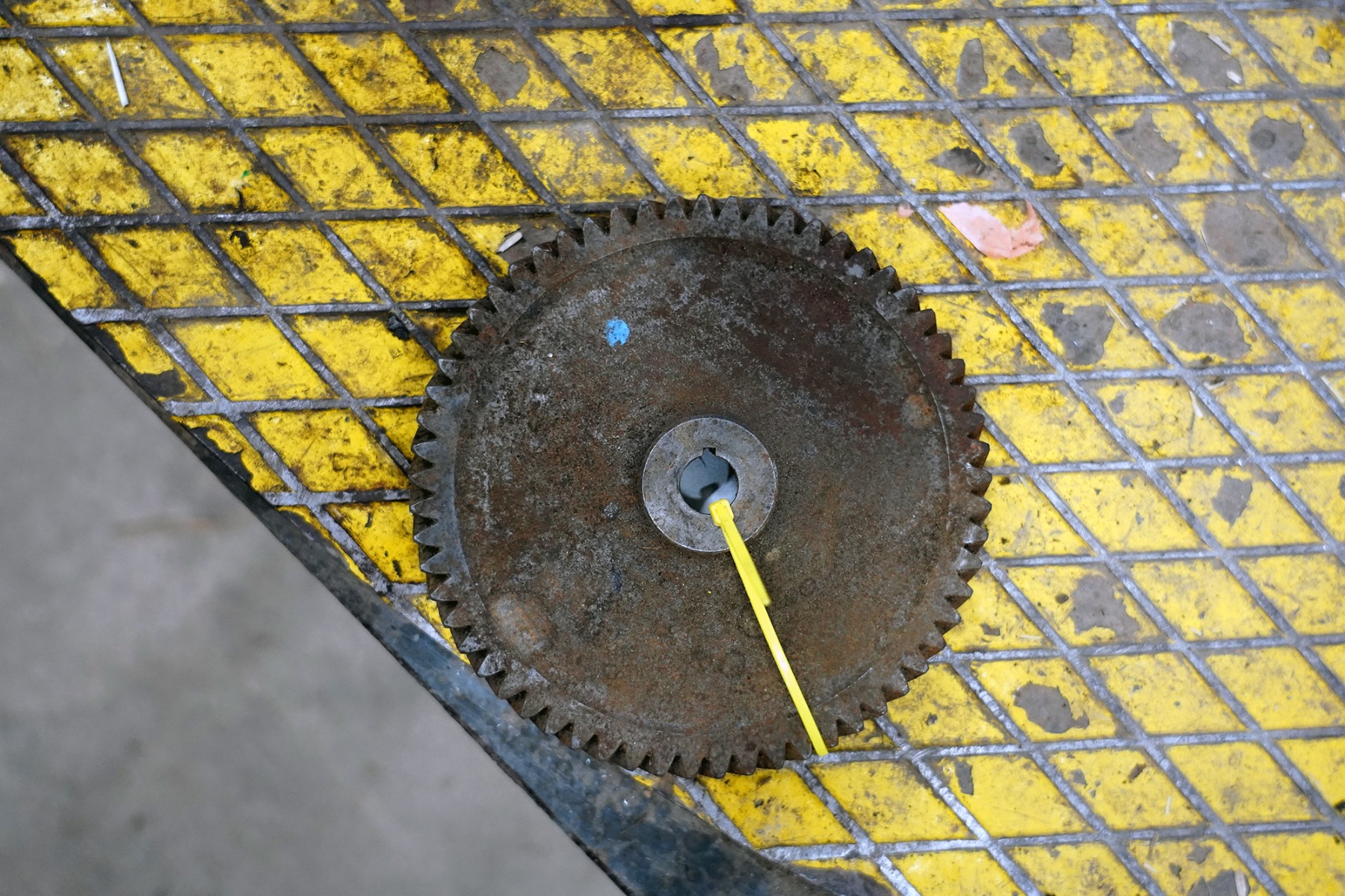 Kugghjul vinklat 3382285M10 - MF 3080