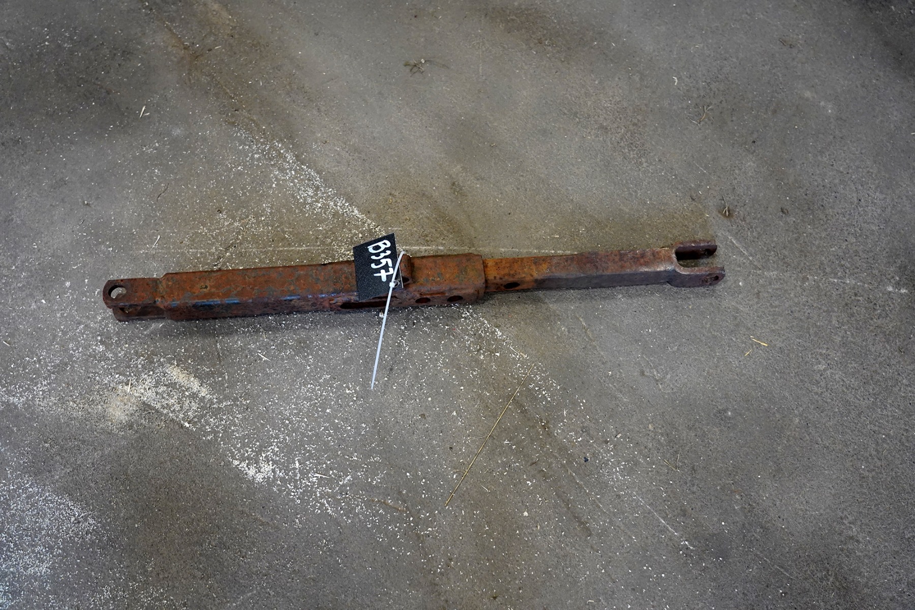 Distans för Hydraularmar justerbar