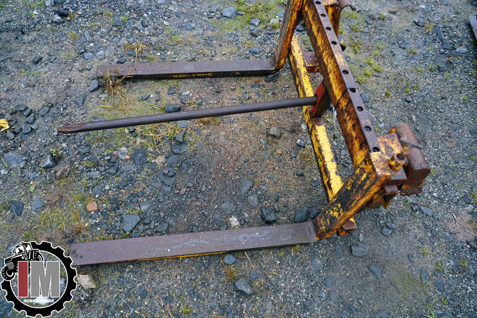 Gaffelställ med balspjut tranåsfäste 